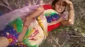 Gane Ke Khet Me Bhavi Ki Saree Utha Kar Uski Bur Ki Chudai Ki