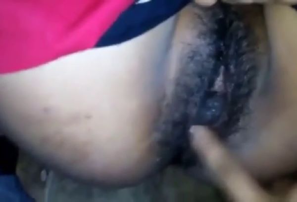 Boyfriend Apni Girlfriend Ko Bahala kar Le Gaya Aur Uski Bur Ki Chudai Ki