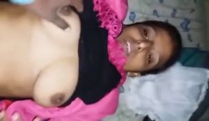 Dehati Bhavi Ko Nighty Pana Kar Uski Chut Ko Choda Aur Mazza Liya