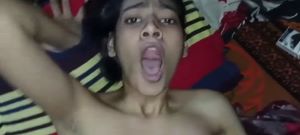 Mere Dost Ki Girlfriend Ne Apne Nange Jism Ka Video Bana Kar Humko Bheja