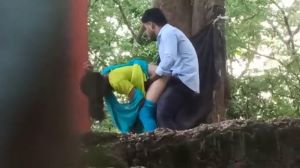 Jungle Me Ladki Ko Jhuka Kar Uski Salwar Khola Aur Uski Chudai Ki