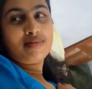 Bengali Girlfriend Ki Sexy Aur Chikni Bur Ki Chudai ki
