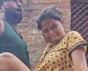 Desi Saali Ko Chatt Par Le Jakar Uski Nighty Utha Kar Lund Ki Sawari Karwaya