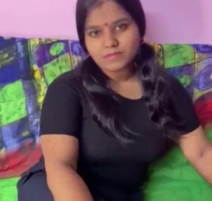 Desi Bhabhi Ka Mood Bana Kar Dewar Ne Bhabhi Ke Chut Ka Mazza Liya